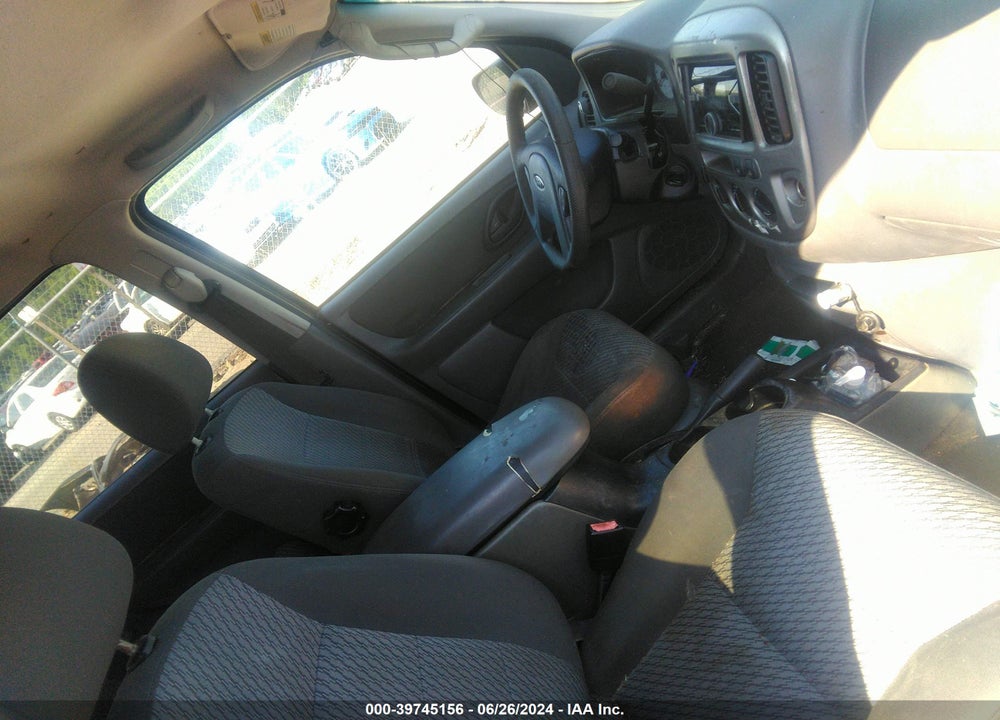 2003 FORD ESCAPE XLT VIN: 1FMYU93193KB00750