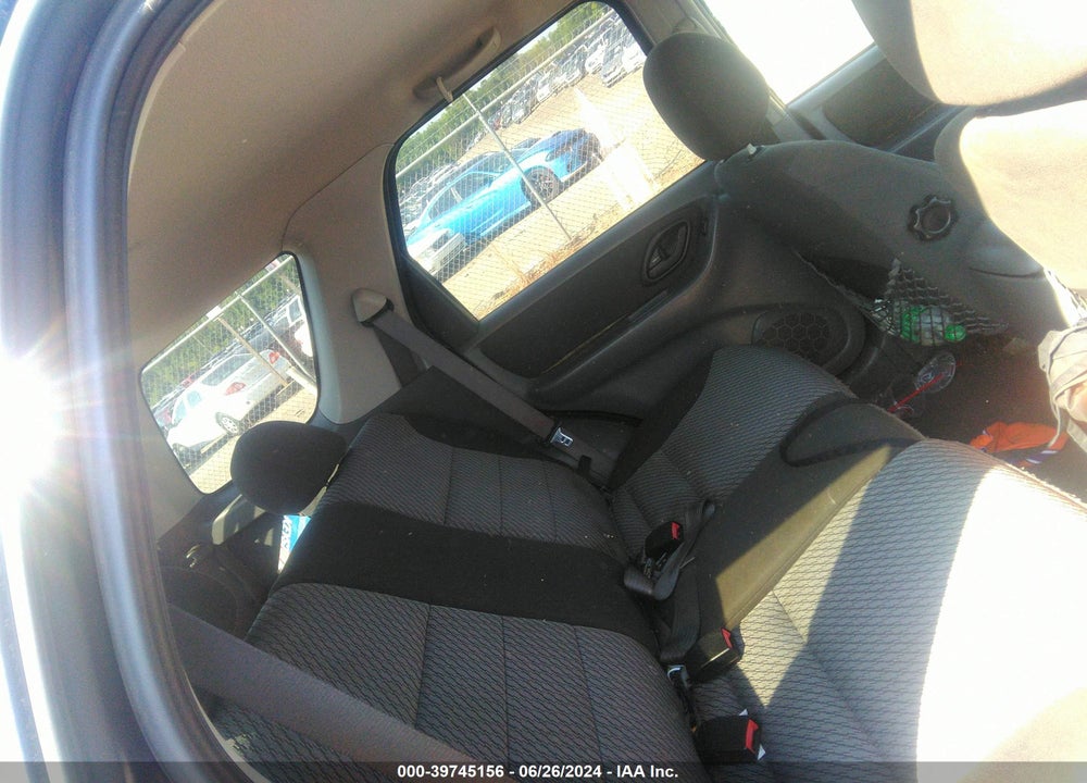 2003 FORD ESCAPE XLT VIN: 1FMYU93193KB00750