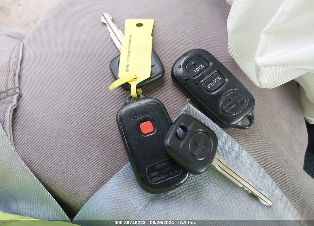 2006 SCION XB VIN: JTLKT324564109688