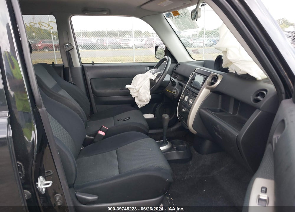 2006 SCION XB VIN: JTLKT324564109688