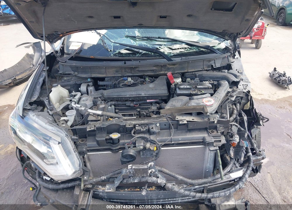 2017 NISSAN ROGUE VIN: 5N1AT2MT1HC871703