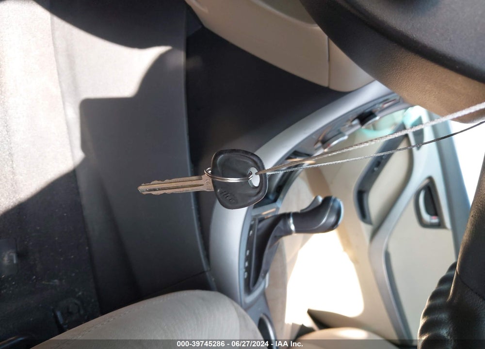 2016 HYUNDAI ELANTRA SE VIN: 5NPDH4AE7GH780877