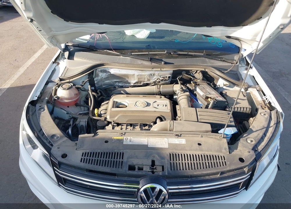 2018 VOLKSWAGEN TIGUAN LIMITED 2.0T VIN: WVGAV7AX5JK004928