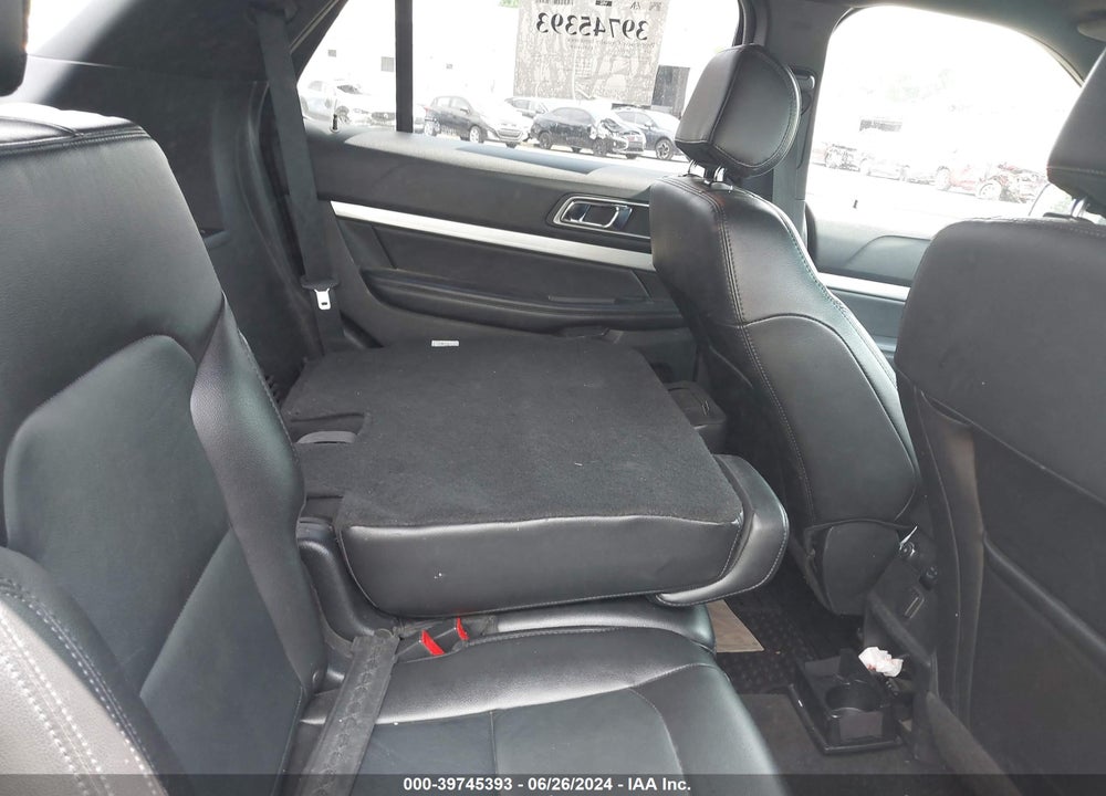 2017 FORD EXPLORER XLT VIN: 1FM5K8D86HGA83463