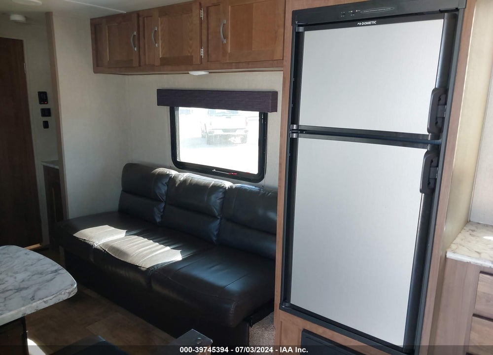 2019 KING 275FBG VIN: 1NL1G3025K1131676