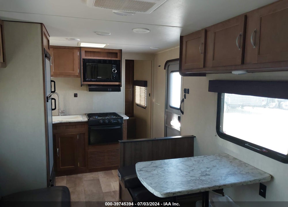 2019 KING 275FBG VIN: 1NL1G3025K1131676