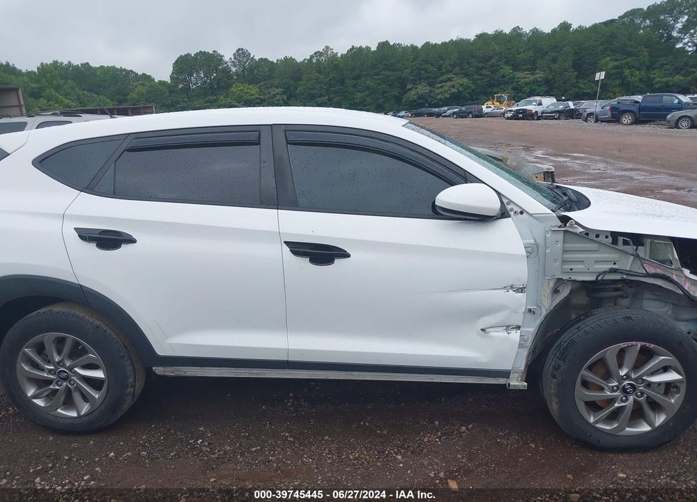 2018 HYUNDAI TUCSON SE VIN: KM8J23A41JU690915