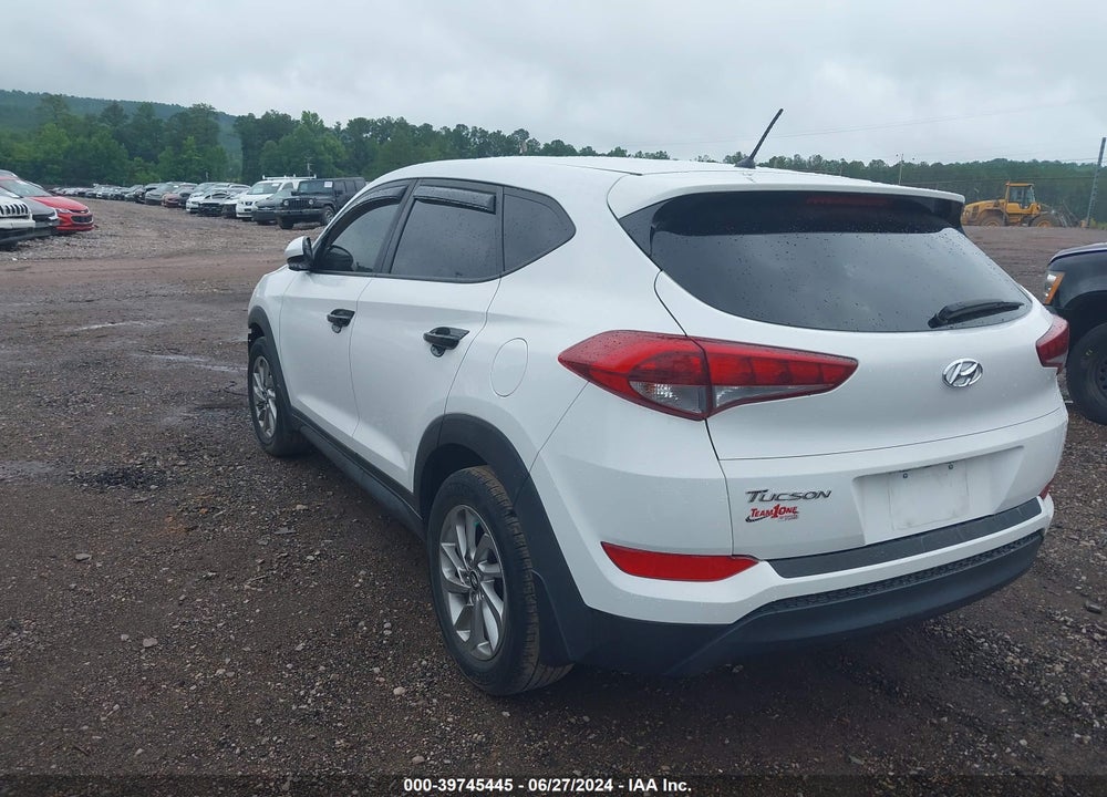 2018 HYUNDAI TUCSON SE VIN: KM8J23A41JU690915