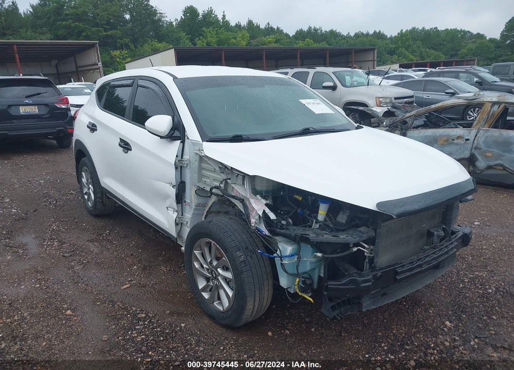 2018 HYUNDAI TUCSON SE VIN: KM8J23A41JU690915