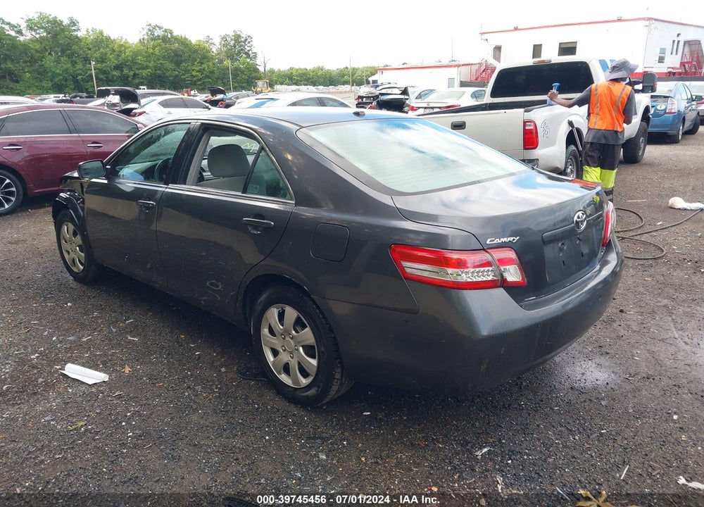 2011 TOYOTA CAMRY LE VIN: 4T1BF3EK8BU125578