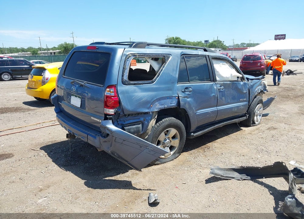 2005 TOYOTA 4RUNNER SR5 V6 VIN: JTEBU14R758044299