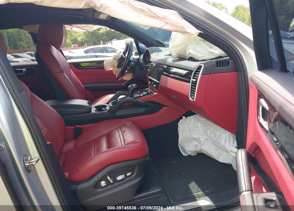 2019 PORSCHE CAYENNE VIN: WP1AA2AY4KDA09442