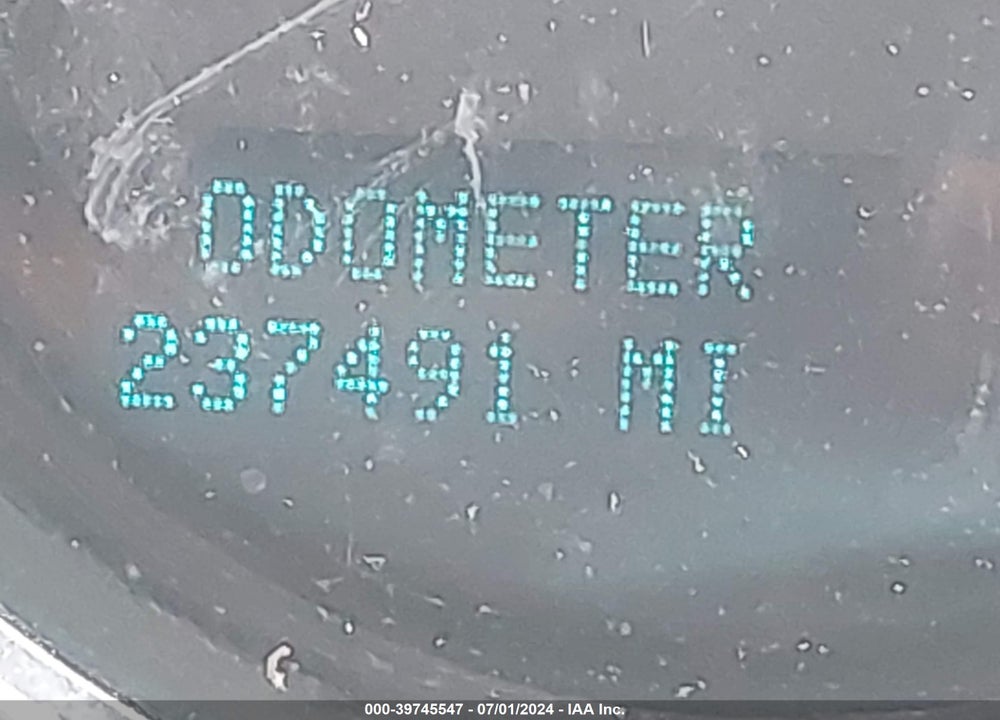 2011 CHEVROLET SILVERADO 1500 LT VIN: 3GCPCSE01BG198659
