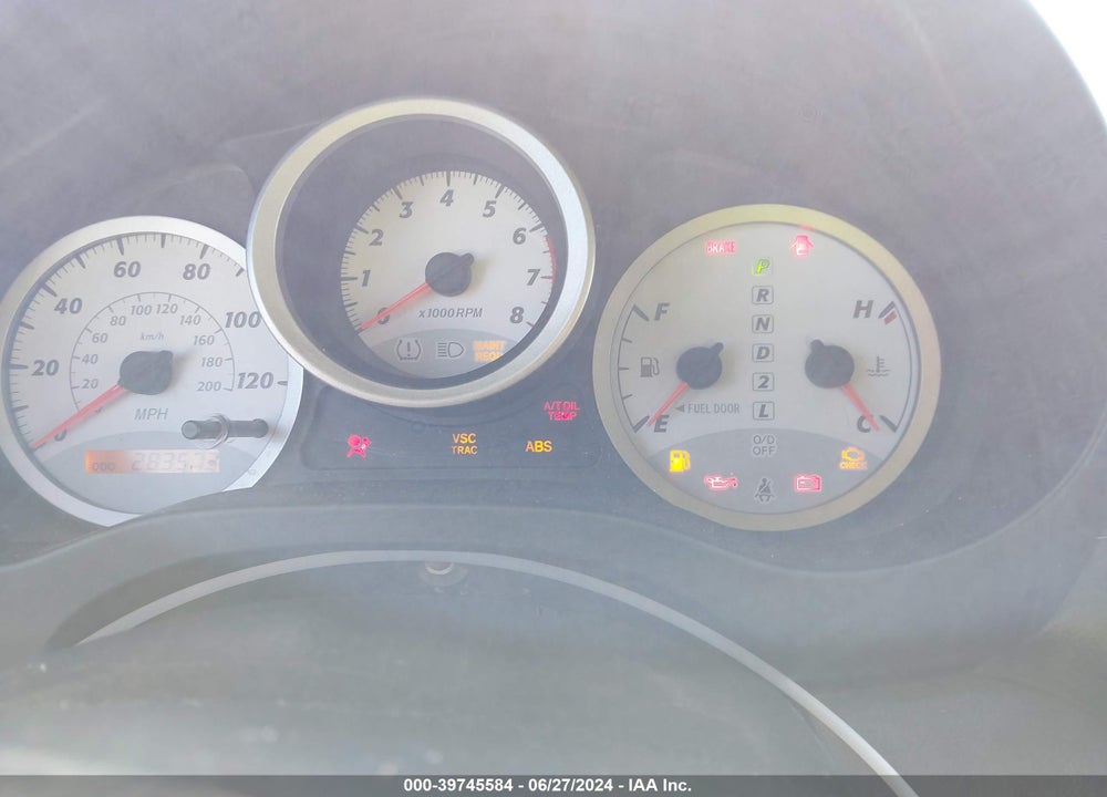 2005 TOYOTA RAV4 VIN: JTEHD20V256041695