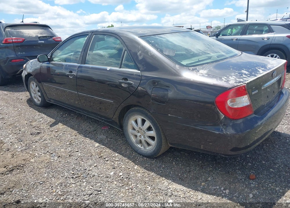 2002 TOYOTA CAMRY XLE V6 VIN: JTDBF30K620017852