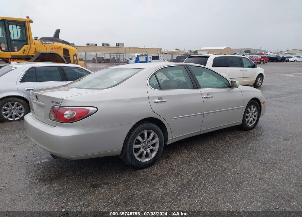 2003 LEXUS ES 300 VIN: JTHBF30G230094830