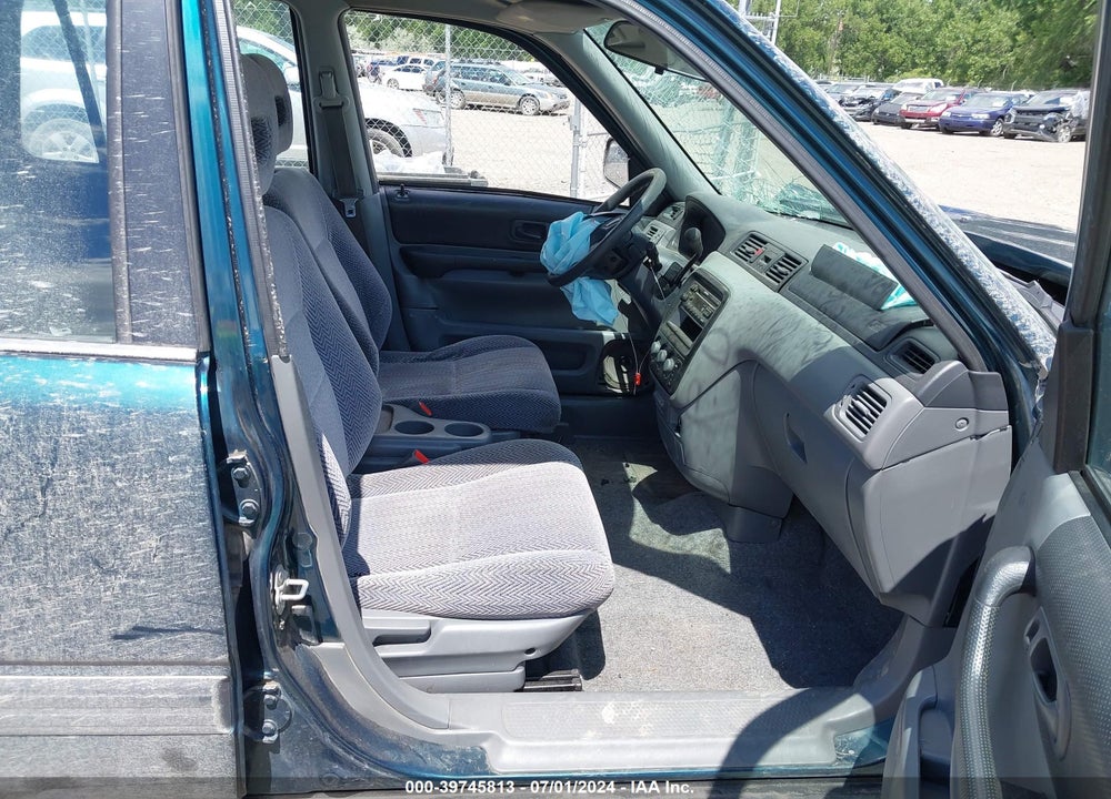 1998 HONDA CR-V EX VIN: JHLRD1865WC066290