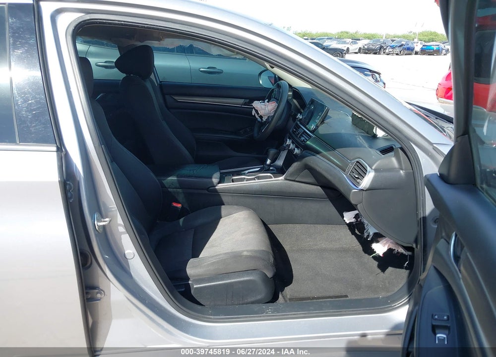 2018 HONDA ACCORD LX VIN: 1HGCV1F1XJA082434