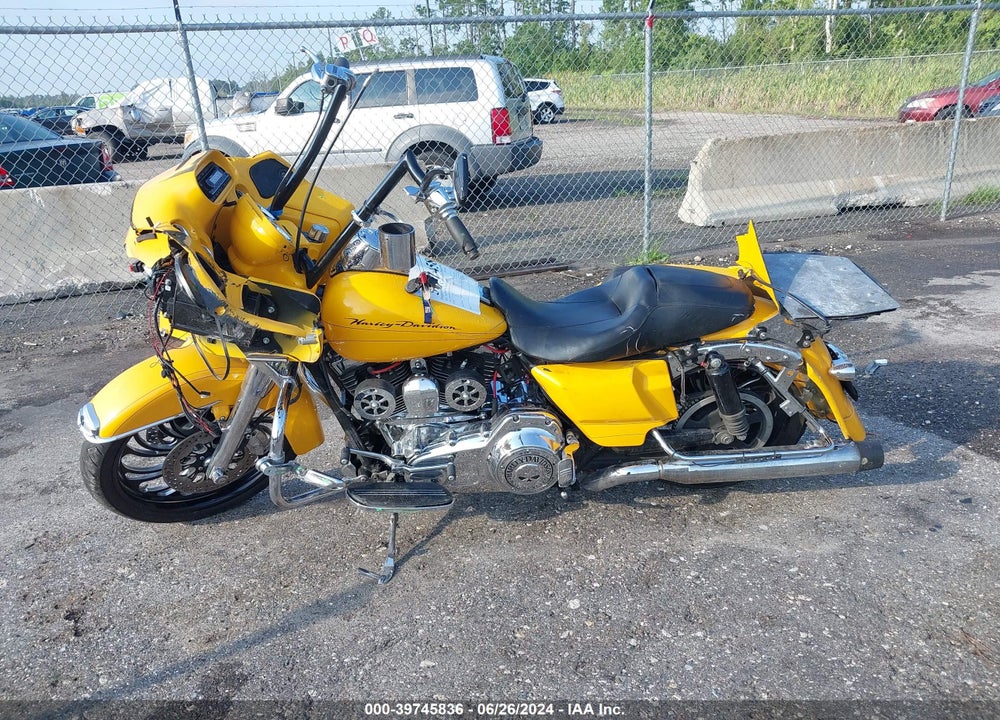 2012 HARLEY-DAVIDSON FLTRX ROAD GLIDE CUSTOM VIN: 1HD1KHM16CB677626