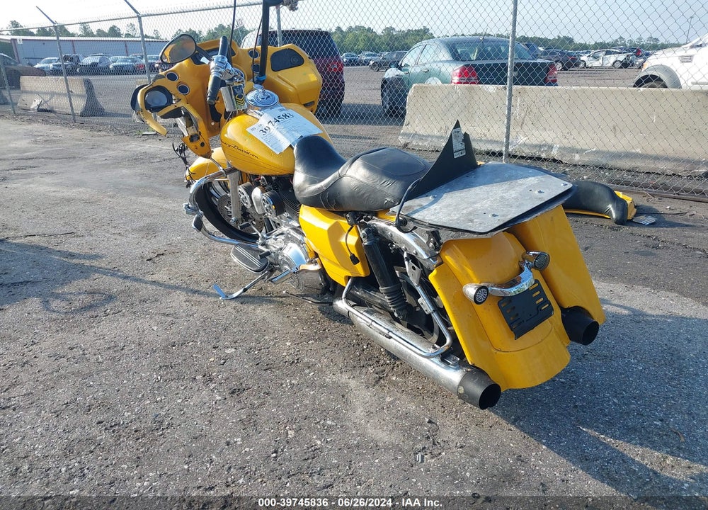 2012 HARLEY-DAVIDSON FLTRX ROAD GLIDE CUSTOM VIN: 1HD1KHM16CB677626