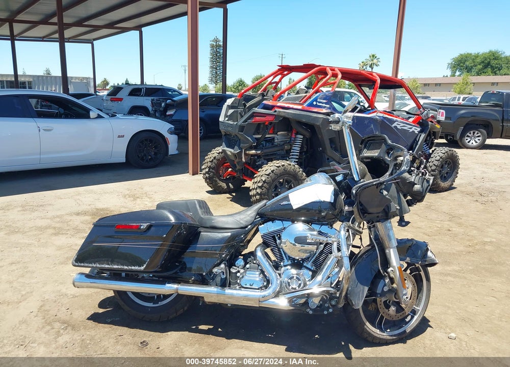 2016 HARLEY-DAVIDSON FLTRXS ROAD GLIDE SPECIAL VIN: 1HD1KTM39GB689229