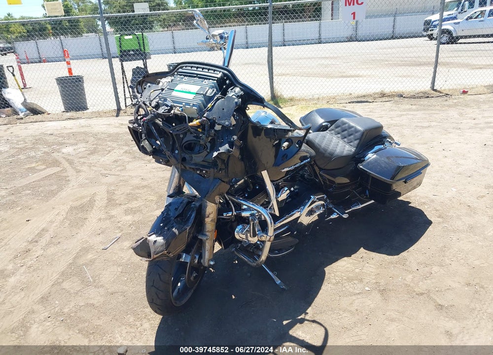 2016 HARLEY-DAVIDSON FLTRXS ROAD GLIDE SPECIAL VIN: 1HD1KTM39GB689229