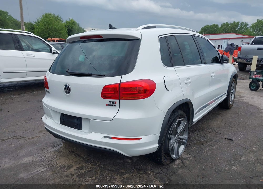 2017 VOLKSWAGEN TIGUAN 2.0T SPORT VIN: WVGUV7AX0HK015407
