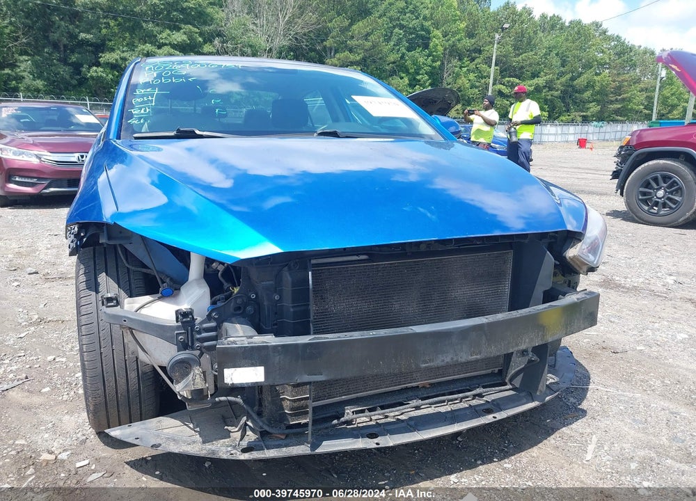 2018 HYUNDAI ELANTRA SEL VIN: 5NPD84LF6JH246766