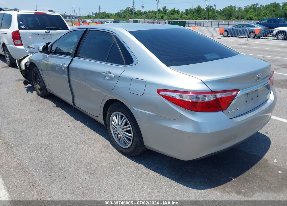 2017 TOYOTA CAMRY LE VIN: 4T1BF1FK2HU683051