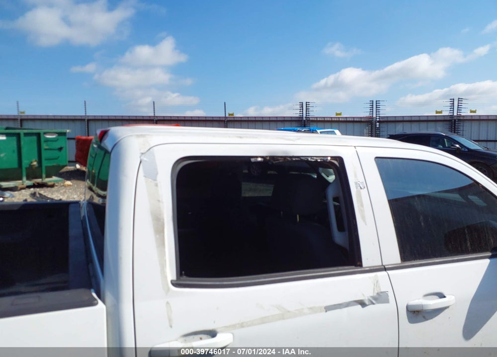 2018 CHEVROLET SILVERADO 1500 1LT VIN: 3GCUKREC7JG452737