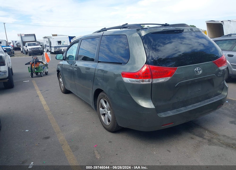 2011 TOYOTA SIENNA LE V6 VIN: 5TDKK3DC5BS126752