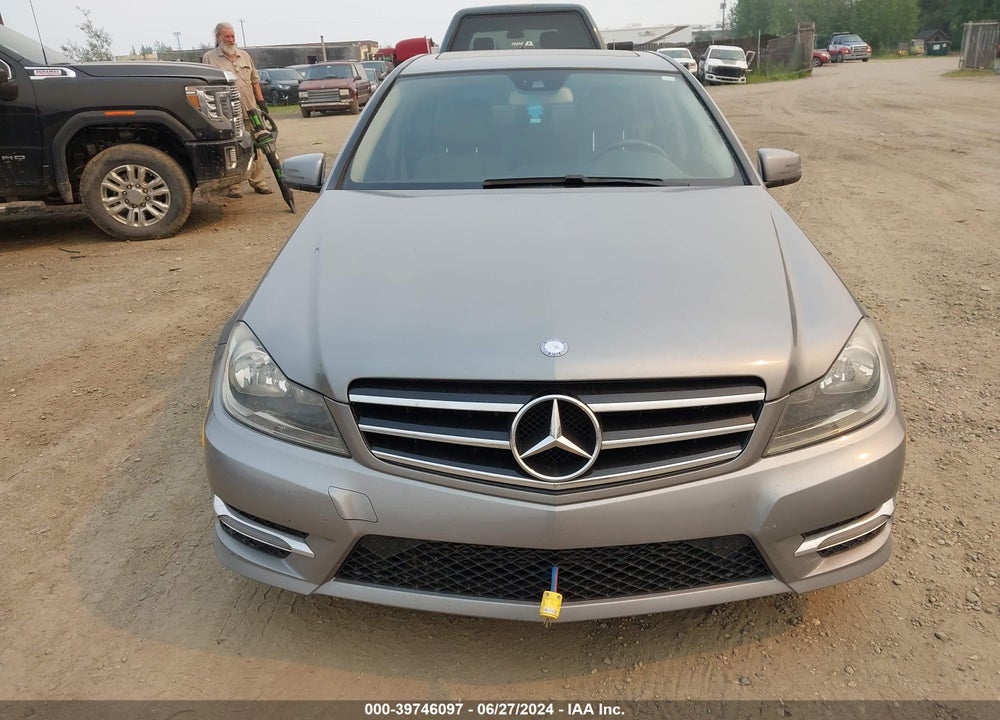 2014 MERCEDES-BENZ C 250 LUXURY/SPORT VIN: WDDGF4HB0EA950599