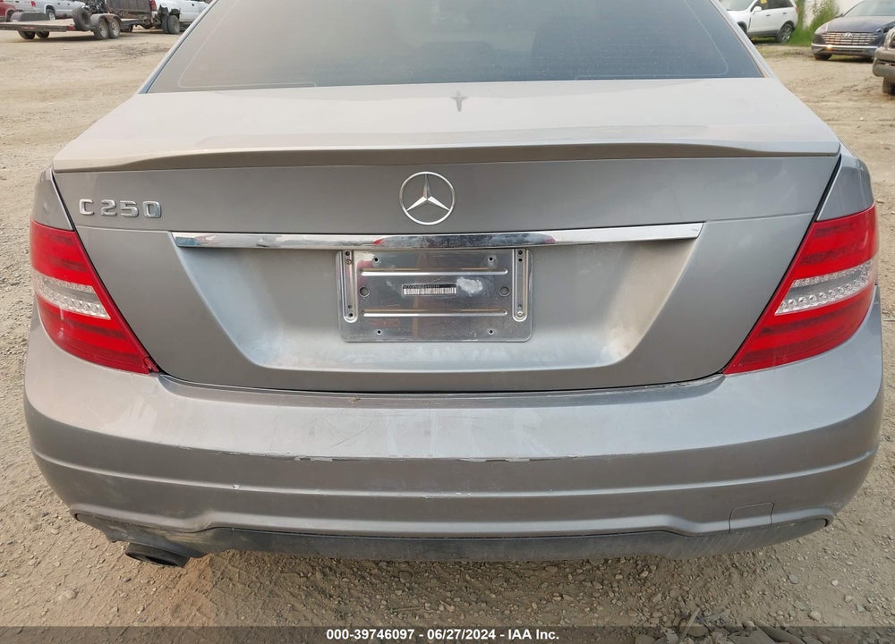 2014 MERCEDES-BENZ C 250 LUXURY/SPORT VIN: WDDGF4HB0EA950599