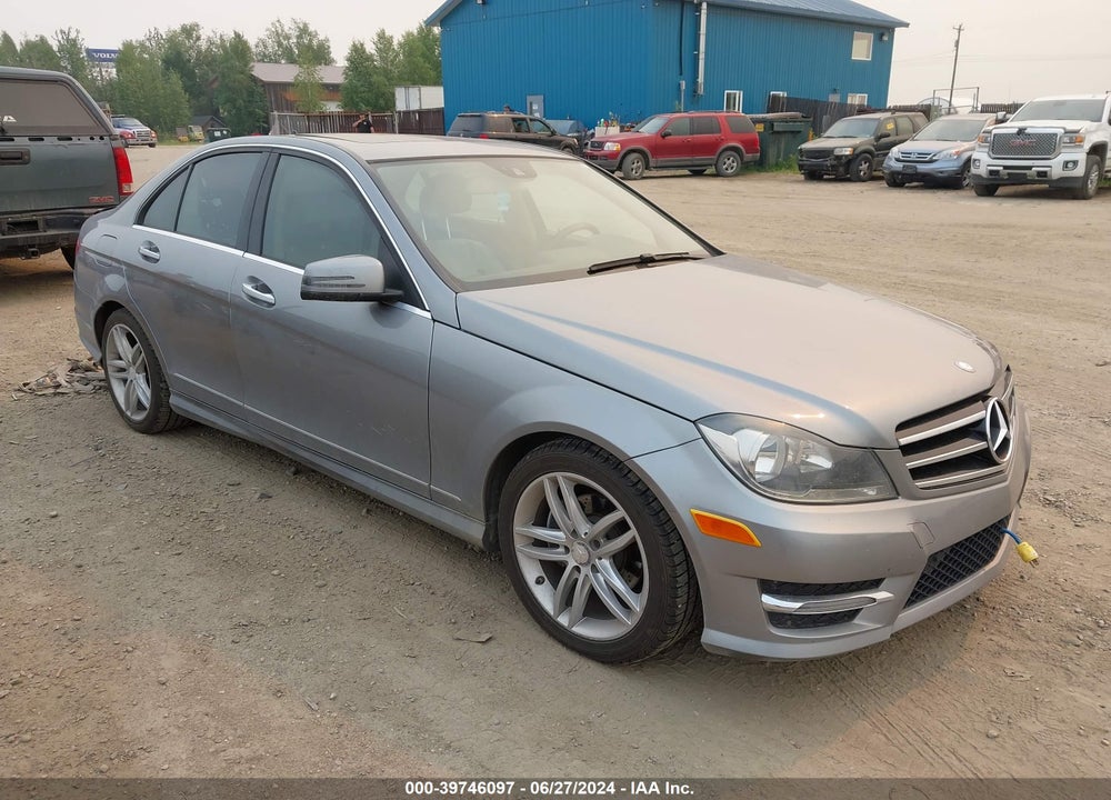 2014 MERCEDES-BENZ C 250 LUXURY/SPORT VIN: WDDGF4HB0EA950599