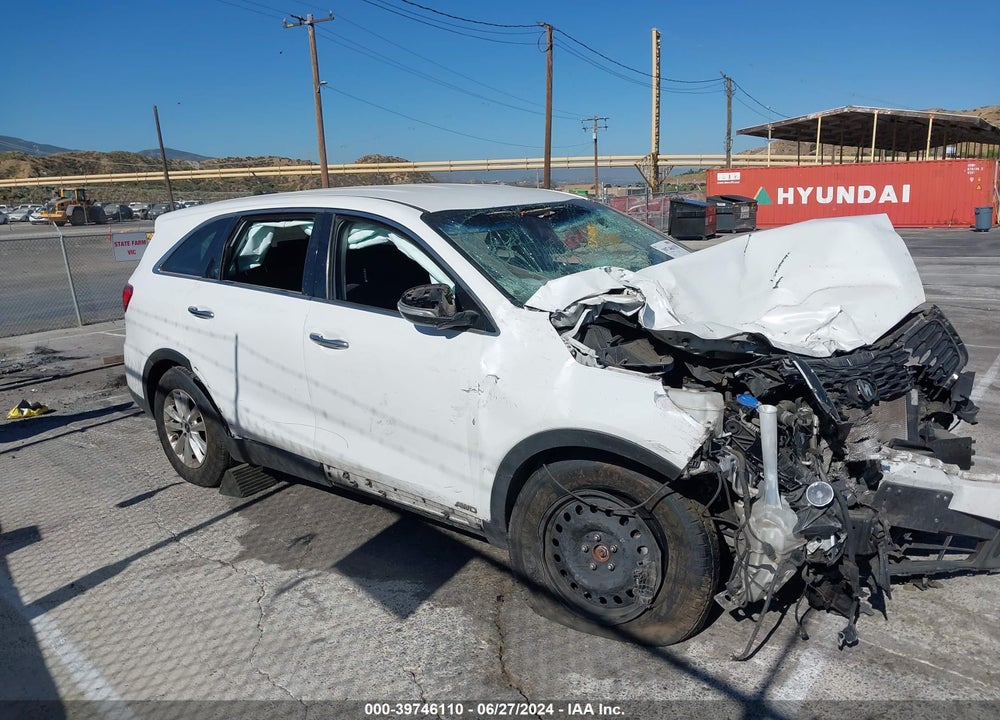 2019 KIA SORENTO 3.3L LX VIN: 5XYPGDA51KG463614