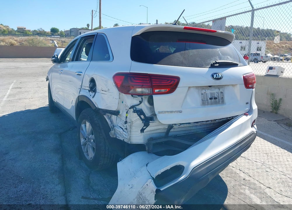 2019 KIA SORENTO 3.3L LX VIN: 5XYPGDA51KG463614