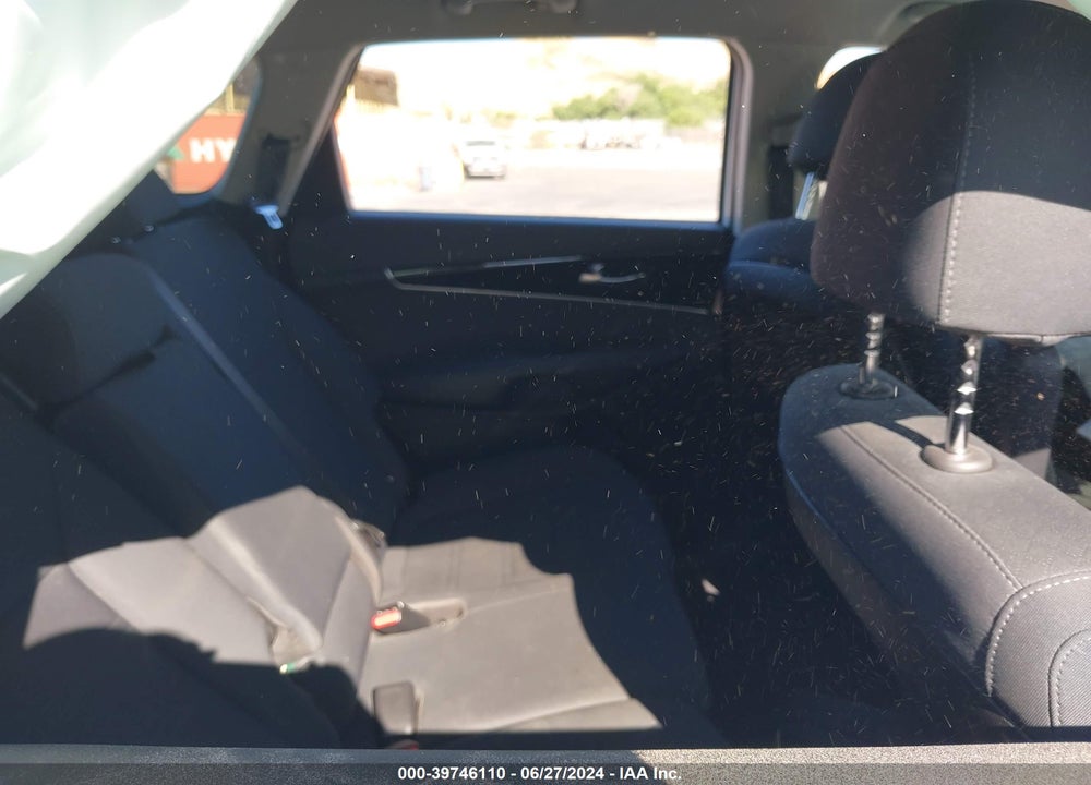 2019 KIA SORENTO 3.3L LX VIN: 5XYPGDA51KG463614