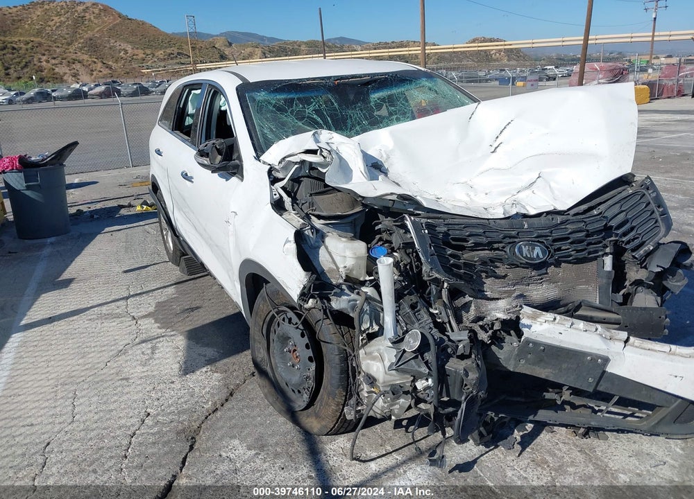 2019 KIA SORENTO 3.3L LX VIN: 5XYPGDA51KG463614