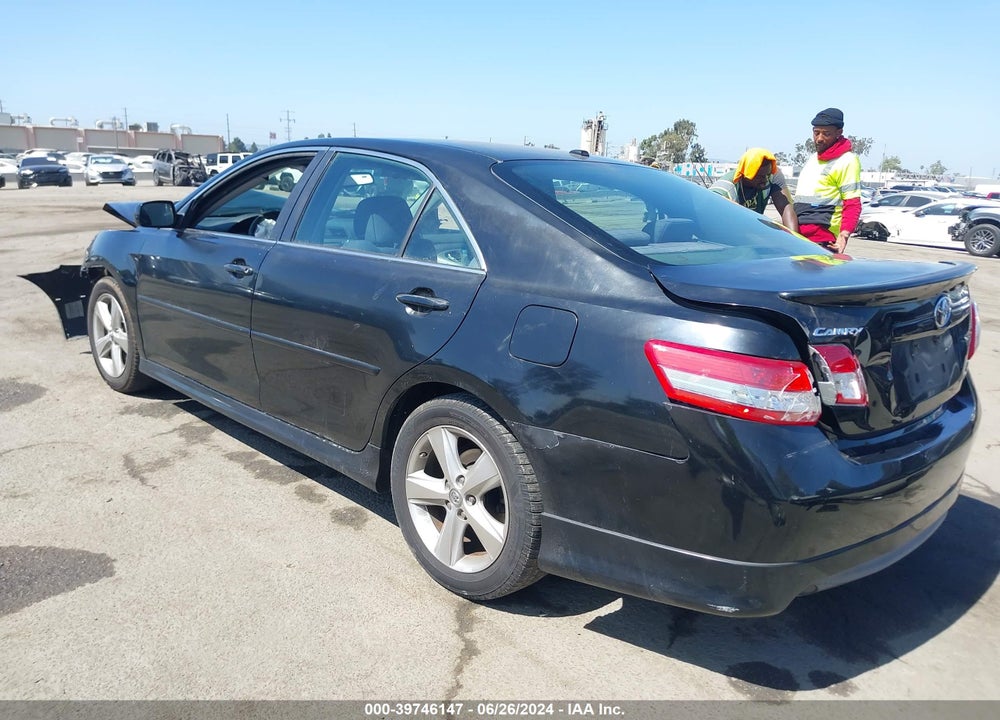 2011 TOYOTA CAMRY SE VIN: 4T1BF3EK2BU198333