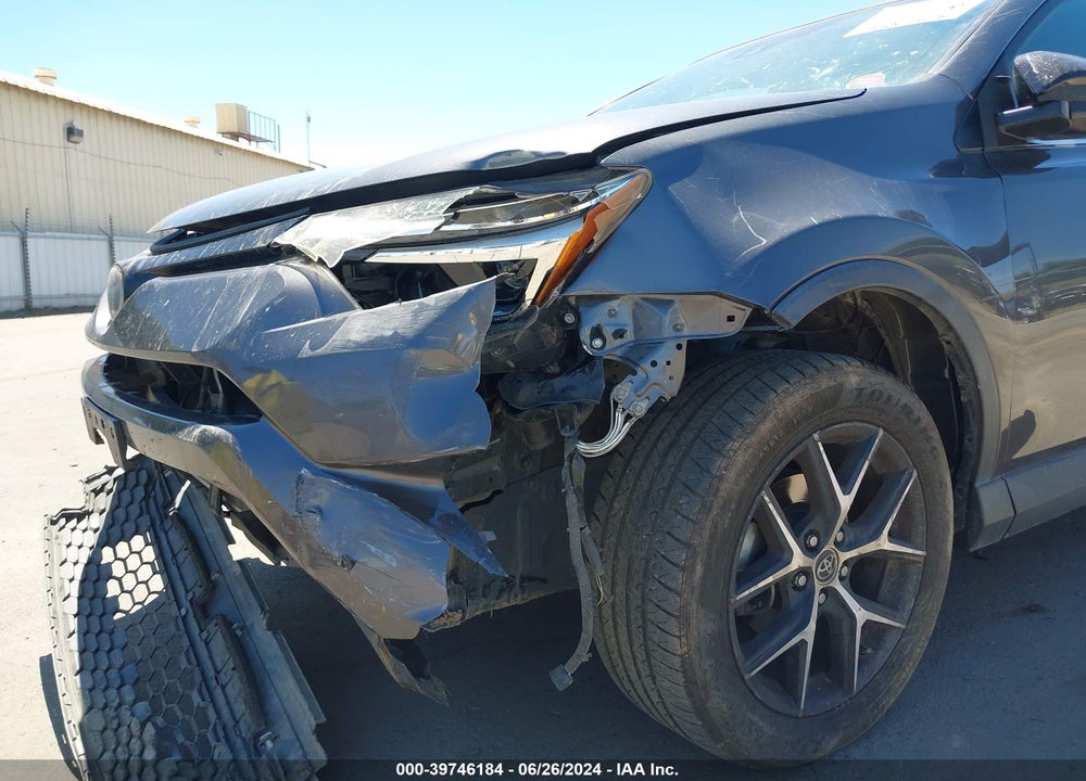 2017 TOYOTA RAV4 SE VIN: 2T3NFREV0HW403917