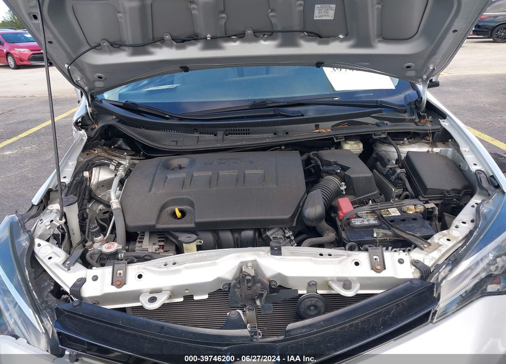2018 TOYOTA COROLLA LE VIN: 5YFBURHE1JP846162