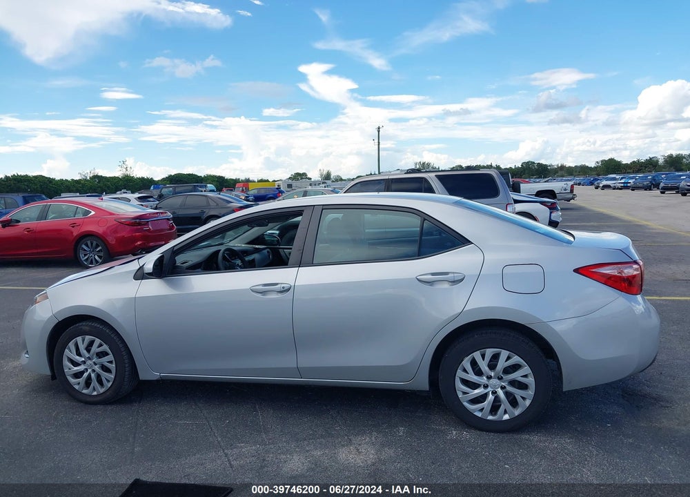 2018 TOYOTA COROLLA LE VIN: 5YFBURHE1JP846162