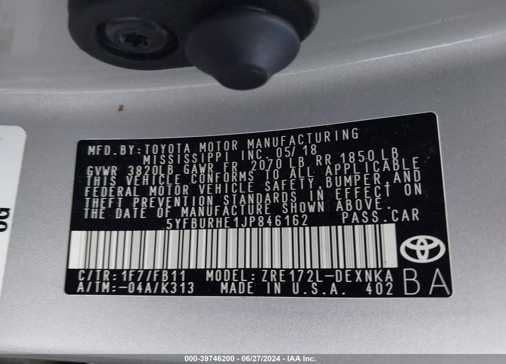 2018 TOYOTA COROLLA LE VIN: 5YFBURHE1JP846162