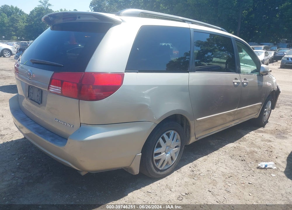 2005 TOYOTA SIENNA XLE VIN: 5TDZA22C05S226048