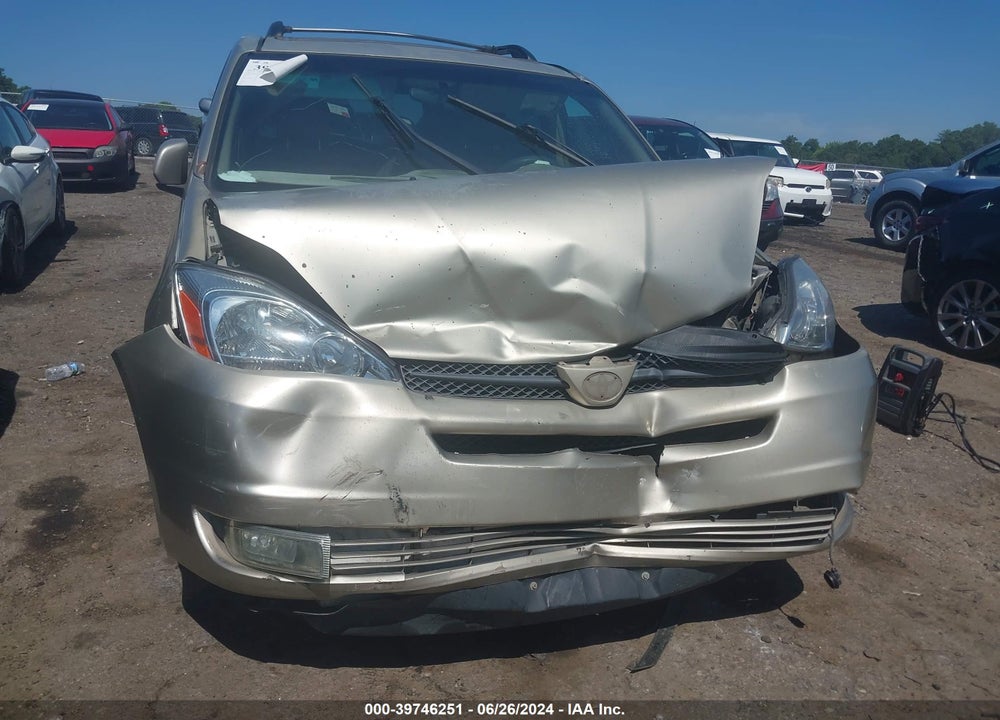 2005 TOYOTA SIENNA XLE VIN: 5TDZA22C05S226048