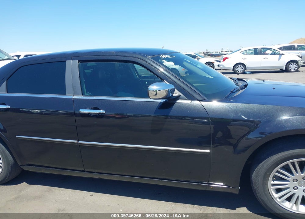2010 CHRYSLER 300 TOURING/SIGNATURE SERIES/EXECUTIVE SERIES VIN: 2C3CA5CV6AH125715
