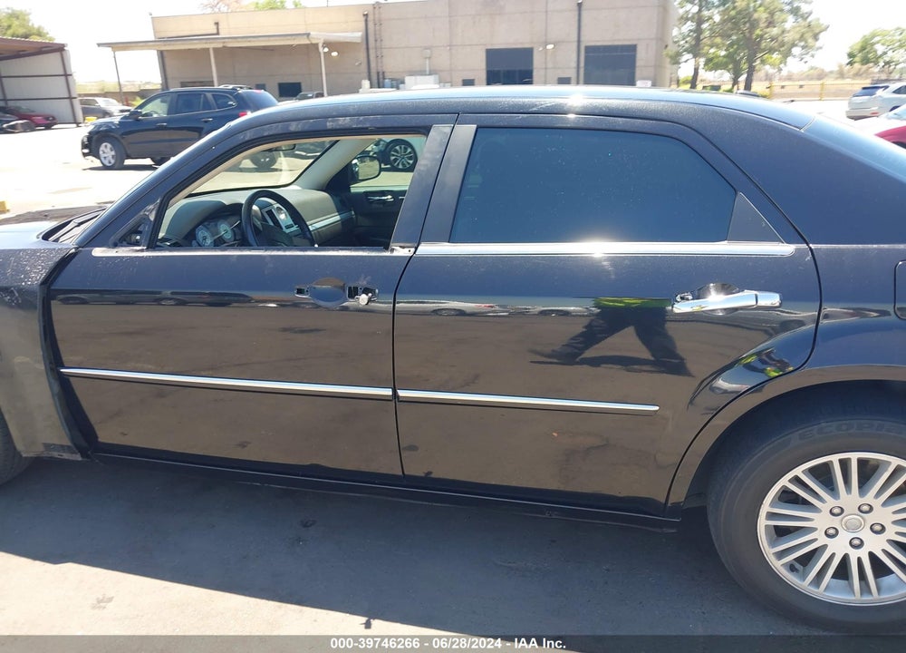 2010 CHRYSLER 300 TOURING/SIGNATURE SERIES/EXECUTIVE SERIES VIN: 2C3CA5CV6AH125715