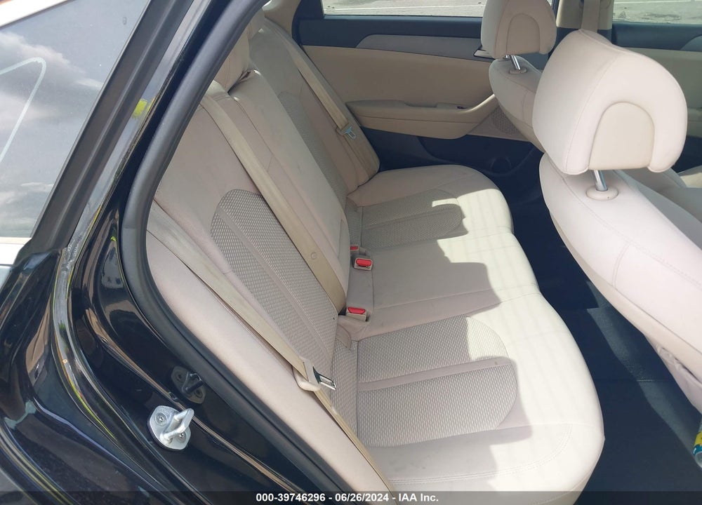2017 HYUNDAI SONATA SE VIN: 5NPE24AF3HH502381