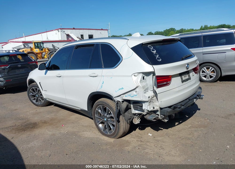 2017 BMW X5 VIN: 5UXKR0C34H0V75412