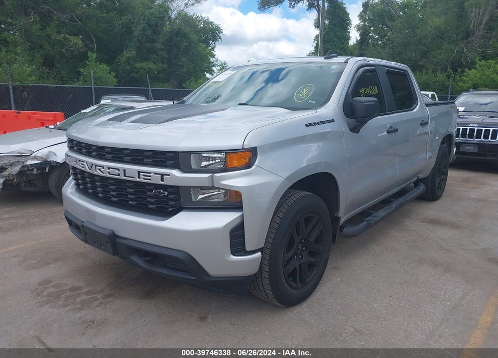 2021 CHEVROLET SILVERADO 1500 4WD SHORT BED CUSTOM VIN: 1GCPYBEK7MZ195688